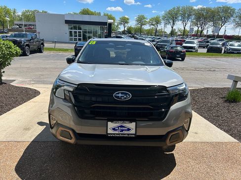 Used 2025 Subaru Forester Sport AWD/4WD image 2