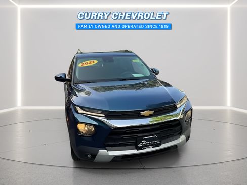 Used 2021 Chevrolet TrailBlazer LT w/ Driver Confidence Package AWD/4WD image 3