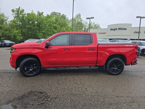 Used 2024 Chevrolet Silverado 1500 Custom w/ Rally Edition AWD/4WD image 18