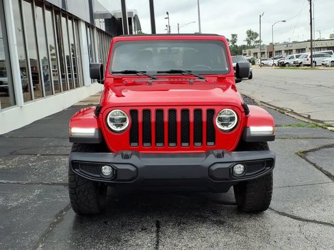 Used 2021 Jeep Wrangler Unlimited Sahara AWD/4WD image 2