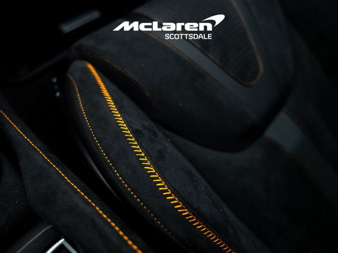 Used 2024 McLaren 750S Spider RWD image 34
