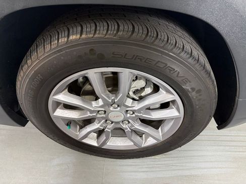 Used 2024 GMC Terrain SLT FWD image 11