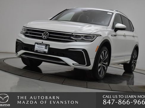 Used 2022 Volkswagen Tiguan SEL R-Line image 13