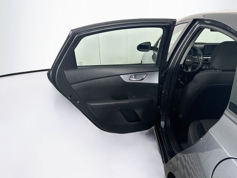Used 2024 Kia Forte LXS FWD image 25