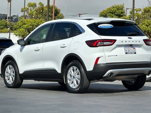 Certified 2023 Ford Escape Active AWD/4WD image 8