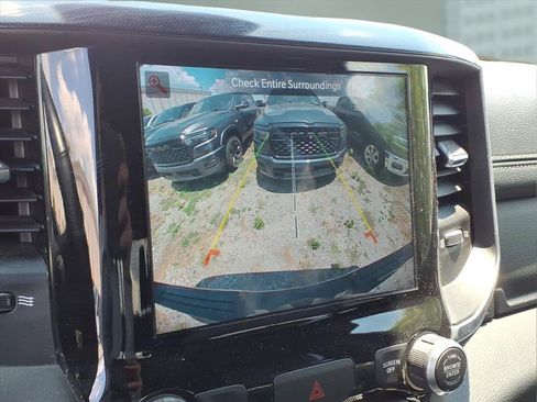 Used 2022 RAM 1500 Laramie AWD/4WD image 4
