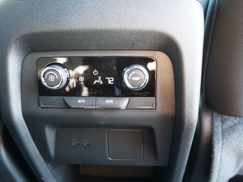 New 2026 Chevrolet Traverse LT w/ LPO, Floor Liner Package image 22