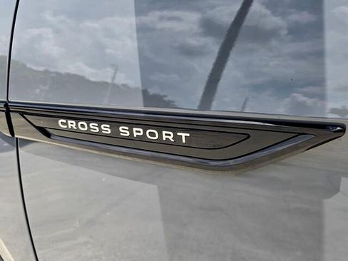 Used 2023 Volkswagen Atlas Cross Sport SEL R-Line AWD/4WD image 18