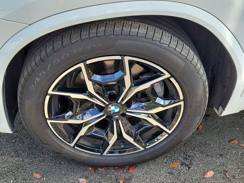 Certified 2023 BMW X4 xDrive30i w/ M Sport Package AWD/4WD image 5