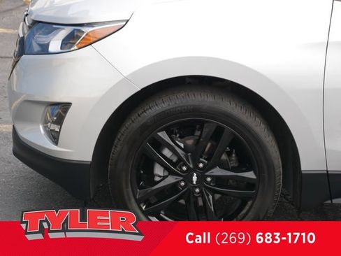 Used 2021 Chevrolet Equinox LT FWD image 45