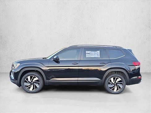 Used 2026 Volkswagen Atlas SE image 7