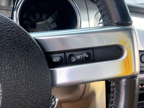 Used 2006 Ford Mustang GT RWD image 22