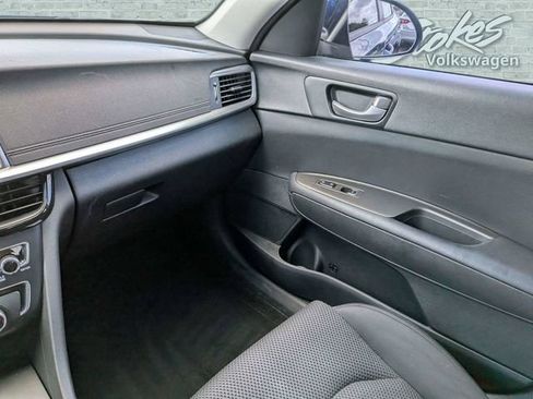Used 2020 Kia Optima LX FWD image 16