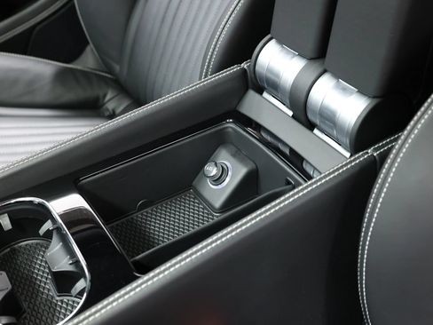 Used 2016 Bentley Continental GT AWD/4WD image 25
