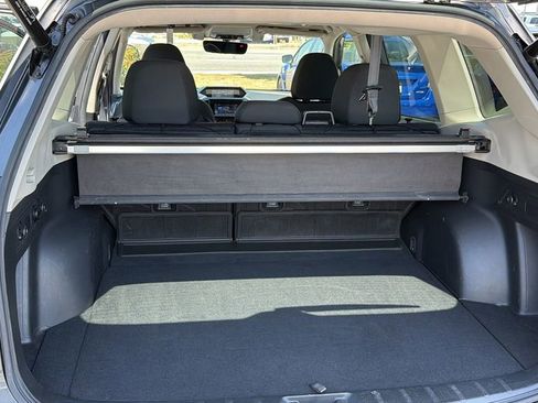 Used 2020 Subaru Forester Premium AWD/4WD image 13