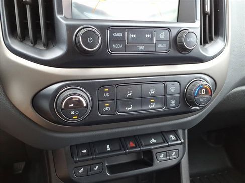 Used 2016 Chevrolet Colorado Z71 AWD/4WD image 25