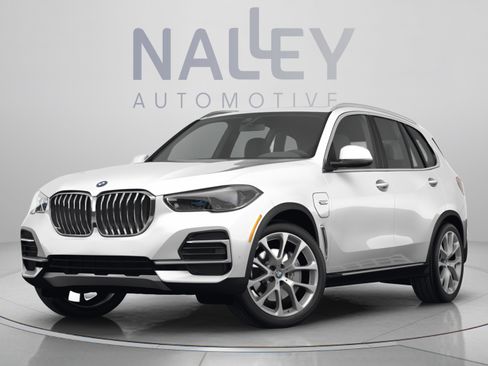 Used 2023 BMW X5 xDrive45e w/ Executive Package AWD/4WD image 11
