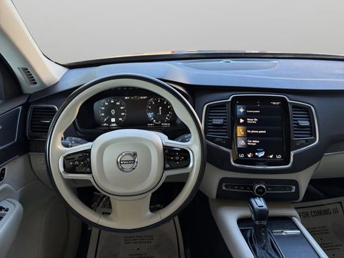 Used 2020 Volvo XC90 T5 Momentum w/ Protection Package Premier AWD/4WD image 30