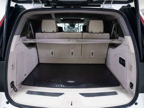 Used 2021 Cadillac Escalade ESV Sport Platinum w/ LPO, ONYX Package image 8