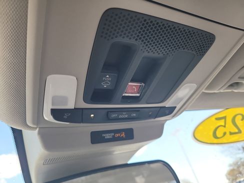 Certified 2025 Honda Accord SE image 20