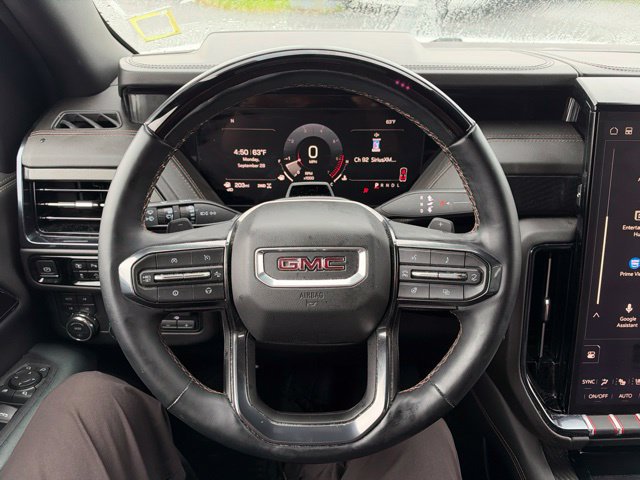 Used 2025 GMC Yukon AT4 w/ AT4 Premium Plus Package AWD/4WD image 29