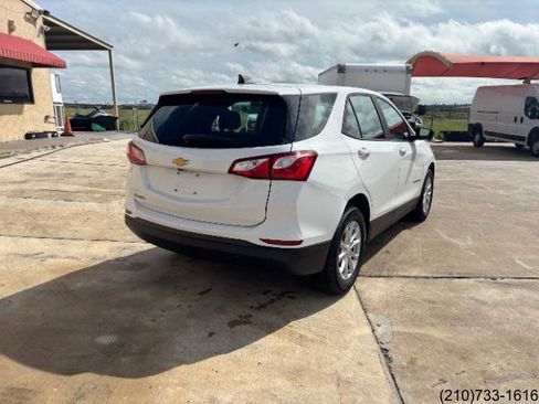Used 2021 Chevrolet Equinox LS FWD image 7