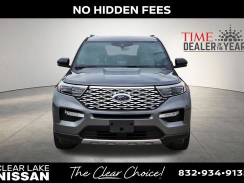 Used 2022 Ford Explorer Platinum w/ Equipment Group 601A RWD image 2