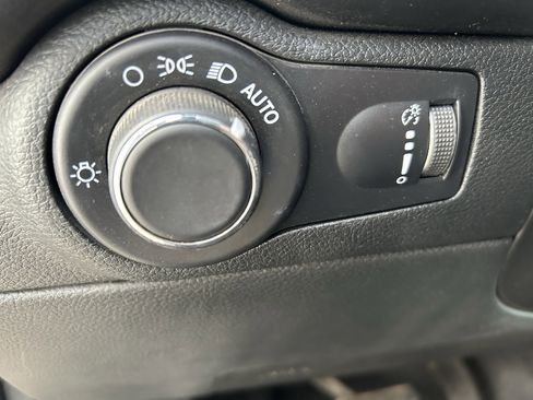 Used 2024 Dodge Durango GT AWD/4WD image 15