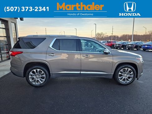 Used 2018 Chevrolet Traverse Premier image 6