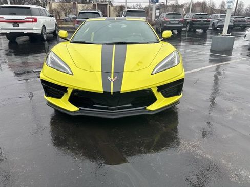 Used 2021 Chevrolet Corvette Stingray w/ Z51 Performance Package image 2