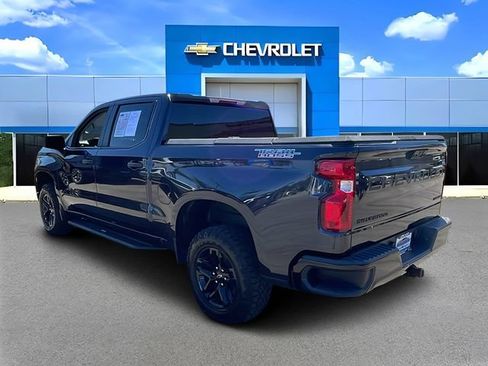 Used 2023 Chevrolet Silverado 1500 Custom Trail Boss w/ LPO, Dark Essentials Package AWD/4WD image 5