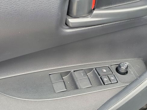 Used 2025 Toyota Corolla LE FWD image 15