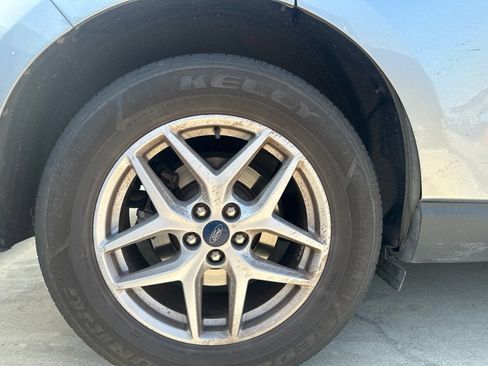 Used 2021 Ford Edge SEL FWD image 6
