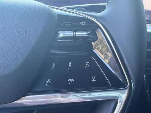 Used 2025 Cadillac Escalade ESV Sport w/ LPO, ONYX Package image 24