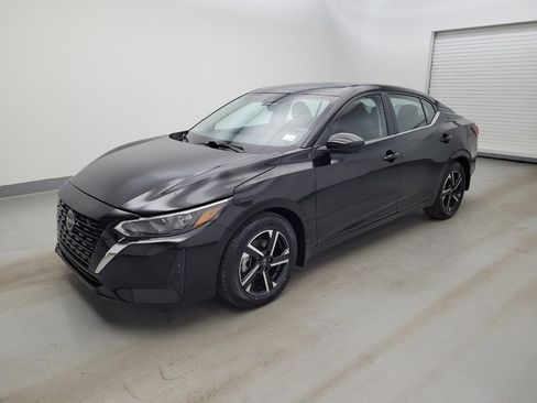 Used 2025 Nissan Sentra SV FWD image 2