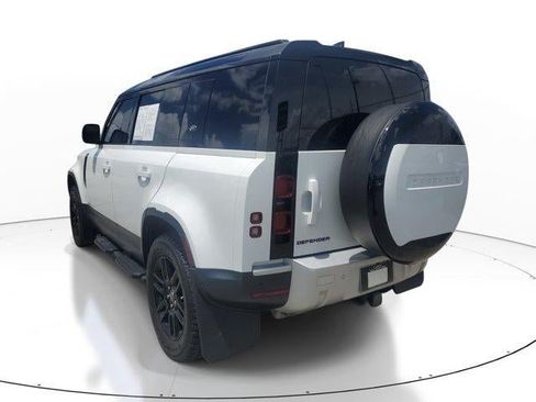 Used 2024 Land Rover Defender 110 S AWD/4WD image 4