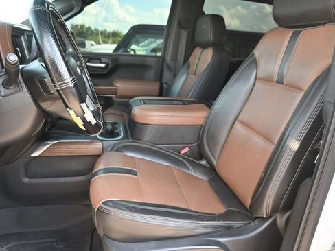 Used 2024 Chevrolet Silverado 3500 High Country w/ High Country Premium Package AWD/4WD image 11