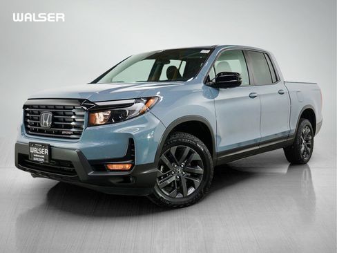Used 2023 Honda Ridgeline Sport image 1