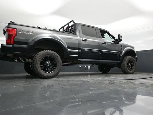 Used 2018 Ford F250 Lariat w/ Lariat Ultimate Package AWD/4WD image 55