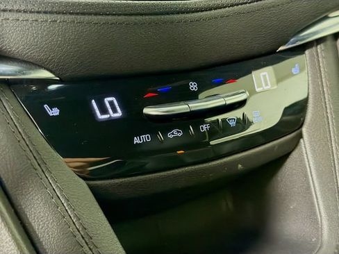 Used 2023 Cadillac XT5 Luxury AWD/4WD image 21