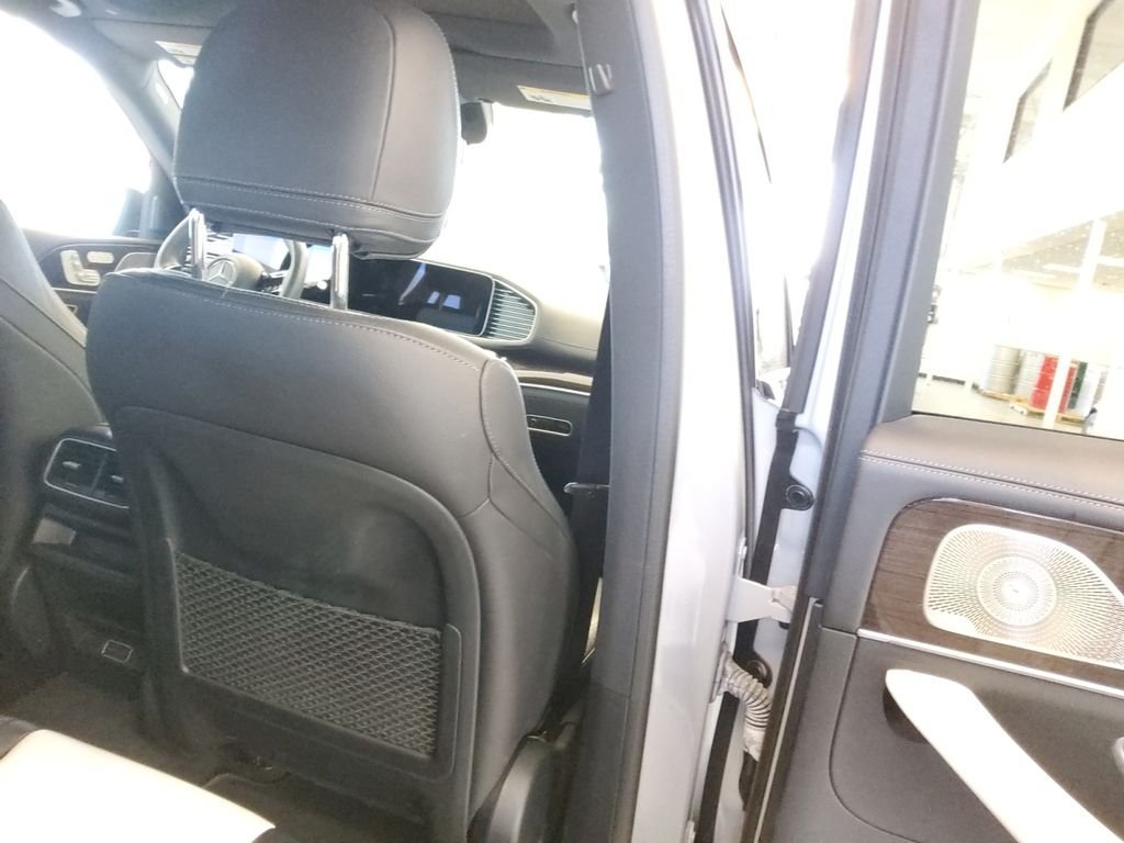Used 2024 Mercedes-Benz GLE 350 4MATIC image 17