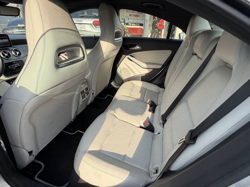 Used 2014 Mercedes-Benz CLA 250 4MATIC image 12