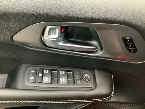 New 2026 Chrysler Pacifica Select w/ S Appearance Package image 13