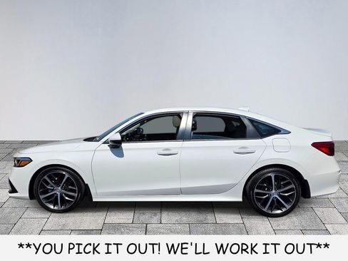 Used 2024 Honda Civic Touring image 4