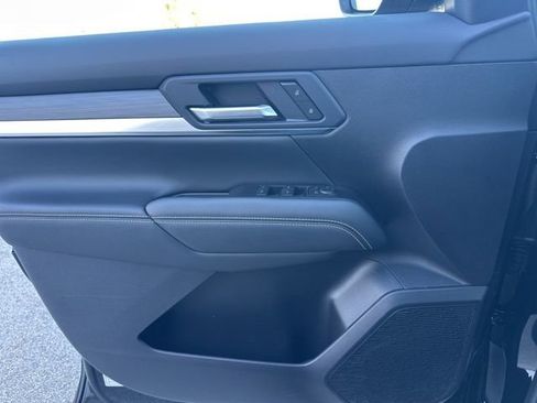 Used 2025 GMC Terrain Elevation image 30