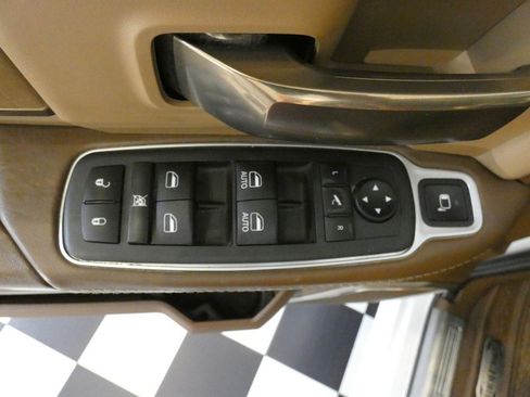 Used 2021 RAM 2500 Limited AWD/4WD image 24