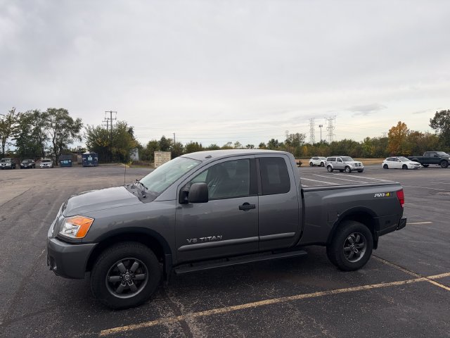 Used 2015 Nissan Titan PRO-4X AWD/4WD image 18
