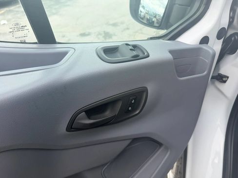 Used 2018 Ford Transit 150 130 Low Roof RWD image 6
