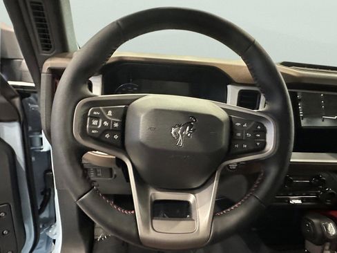 New 2024 Ford Bronco Heritage Edition AWD/4WD image 17