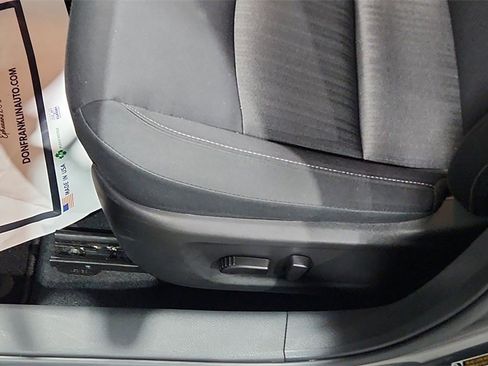 Used 2025 Nissan Altima 2.5 SV image 16